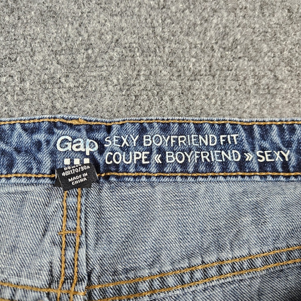 Gap Sexy Boyfriend Fit Embroidered Distressed Jeans Light Wash Womens 16/34R - Picture 7 of 9